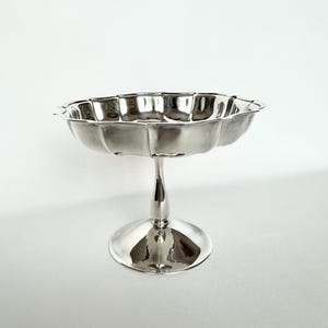 Silver Dish Pedestal Candy Nut Tidbit Snack Serving Bowl Scalloped Chippendale Footed Silverplate Serving Dish Antique Silver Vintage Decor