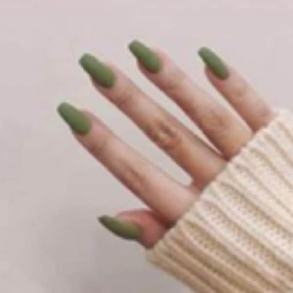 Matte Green Medium Length Coffin Shaped Press On Nails