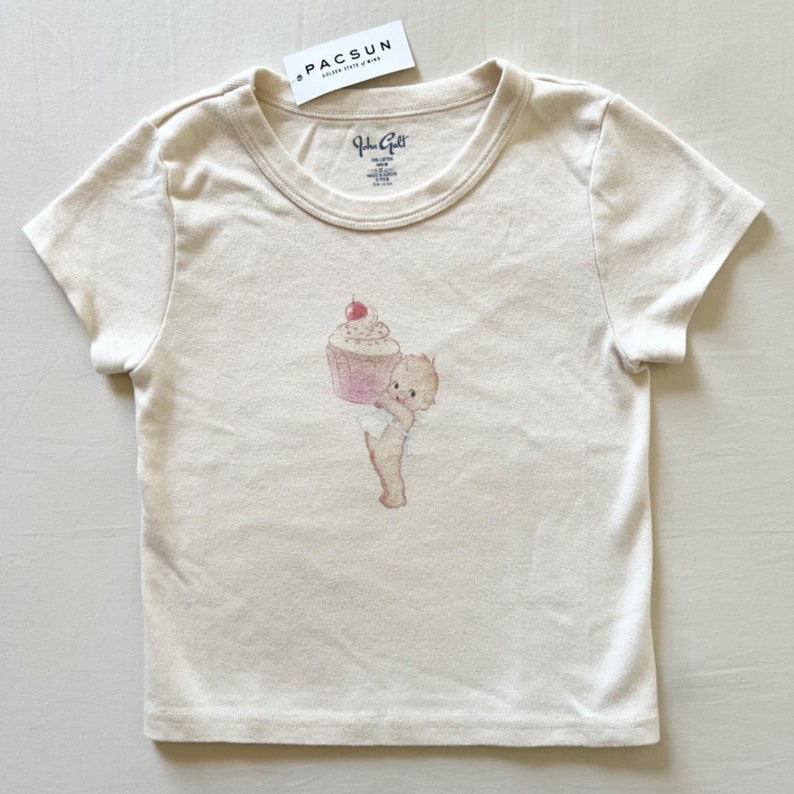 BNWT Brandy Melville Baby Cupcake Graphic Ashlyn Tshirt Thick Etsy