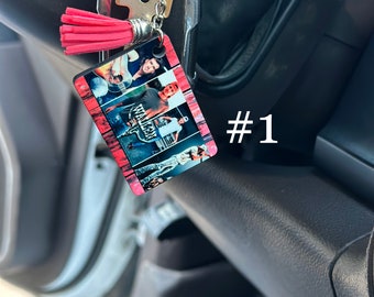 Morgan Wallen keychain, photo keychain, western keychain, country music keychain, car accessories, tassel color may vary