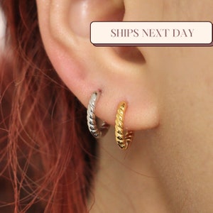Twist Hoop Earrings, Braid Gold Hoops, Dainty Earrings, Everyday Earrings, Twisted Earring, Huggy Earrings, Gift Ready, Minimalistic Earring