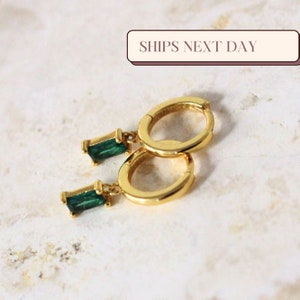 Emerald Earrings, Green Drop Earrings, Baguette Huggie Earrings, Tiny Hoop Earrings, Gold Green Hoops, Gemstone Earrings, Tiny Earrings Gift