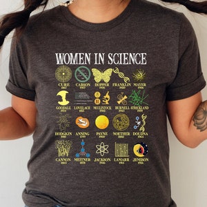 Retro Comfort Woman In Science Shirt, Science Shirt, Preppy Aesthetic Shirt, Scientist Sweatshirts,Girl Scientist Shirt, Gift for Scientist