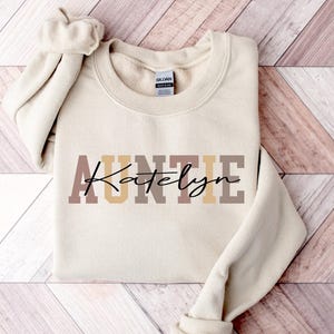 Sudadera personalizada para tía, regalo para tía, sudadera personalizada para tía, regalo de cumpleaños para tía, regalo del Día de la Madre, camiseta para tía, camiseta para tía imagen 1