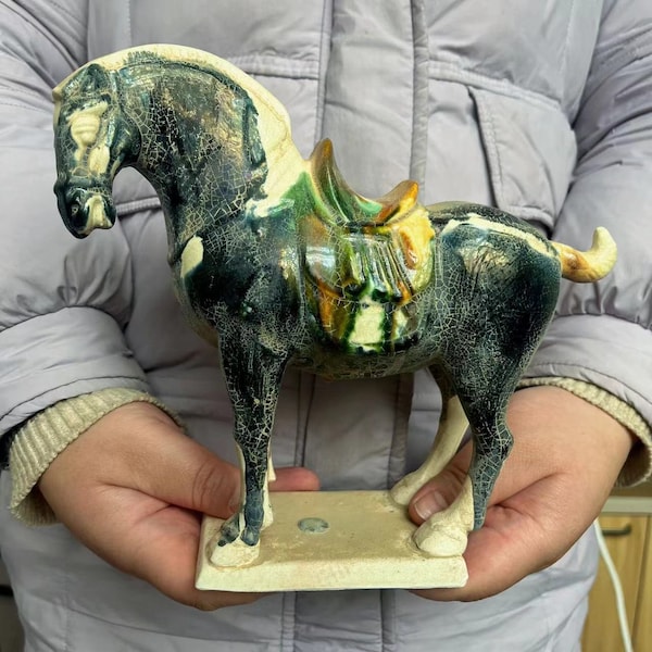 Céramique Tang Sancai Poterie Statue Figurine de cheval de guerre, Cheval Tang en porcelaine sculptée Feng Shui Decor Cadeau du zodiaque, Ornement de maison Ornement animal