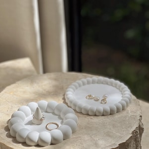 Bubble Trinket Tray: Handmade Eco-Cast Jewellery Dish