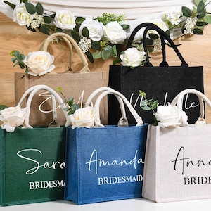 Personalized Burlap Tote Bags,Bridesmaid Tote gift Bags,Jute Beach Tote Bags,Beach Gift Bags,Wedding Gift Bags,Bachelorette Party Gift Bags