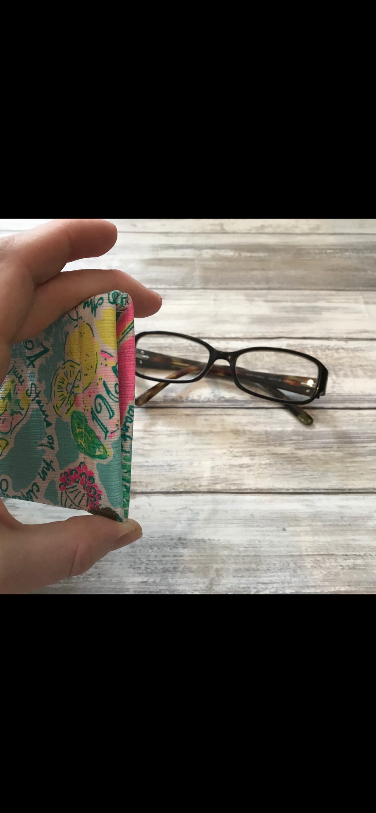 Eye glasses case pinch open style bright colorful Lilly prints flowers nautical panda beach tropical LP hibiscus shells unique gift - Thumbnail 2