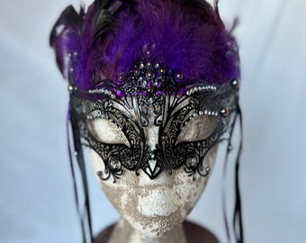 Black Filigree Masquerade Mask with Purple Feathers – Gothic Costume