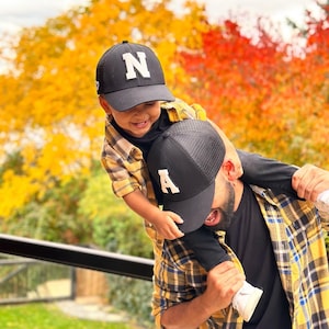 Gorra con letras personalizadas - Gorras personalizadas para bebés, niños pequeños, jóvenes y adultos - Gorras con iniciales familiares a juego - Accesorios personalizables