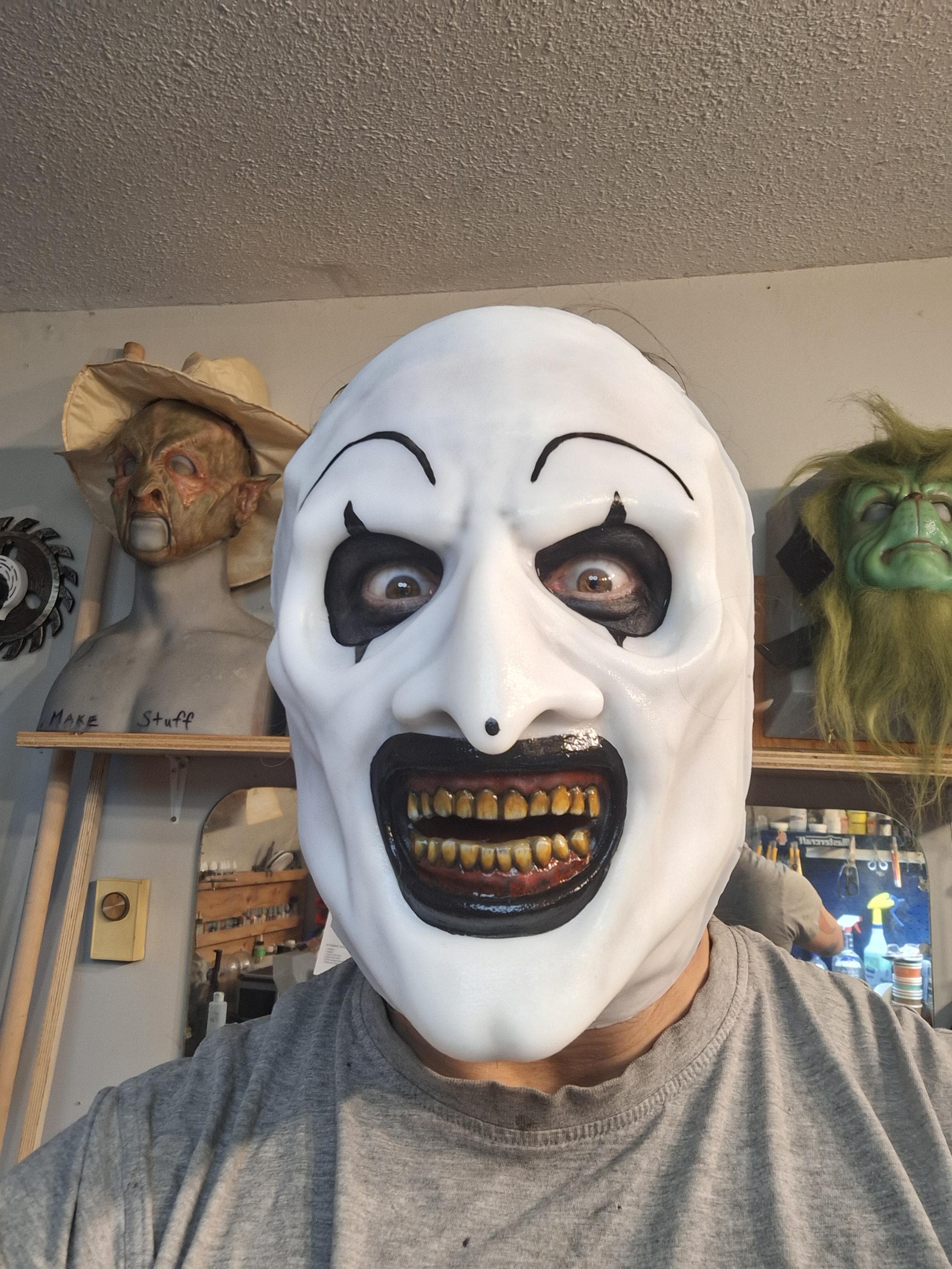 Junova Terrifier Art The Clown Maske – Gruselige Latex-Maske Für Halloween & Cosplay, Wählbar 'normal' Oder 'blutig', Mit Hut