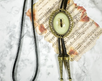 Real Wasp Bolo Tie, Gothic Glow in the Dark Insect Necklace, Unique Specimen Western Necktie, Cowboy Bug Jewelry, Unisex Suit Accessory