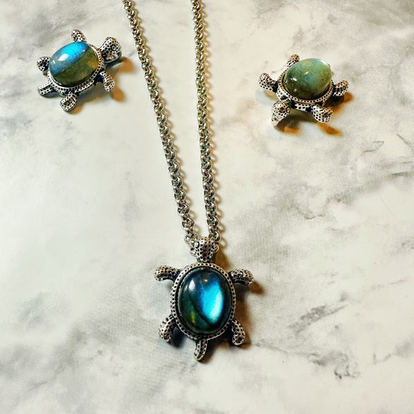 Labradorite Turtle Necklace With Stainless Steel Chain, Flashy Labradorite Retro Gothic Charm Necklace, Animal Jewelry