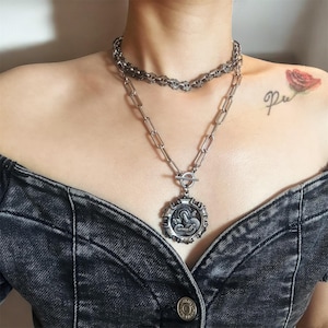 Cyber Gear Pendant Necklace Set – Stainless Steel Chain Layered Necklace with Industrial Gear Detail – Cyberpunk Style