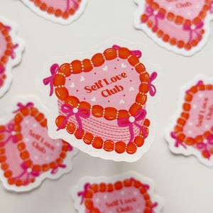 Autocollant de gâteau rouge d'anniversaire, citation d'affirmation positive, décalcomanie esthétique mignonne d'amour de soi, autocollants de journal de haute qualité, plastification halographique