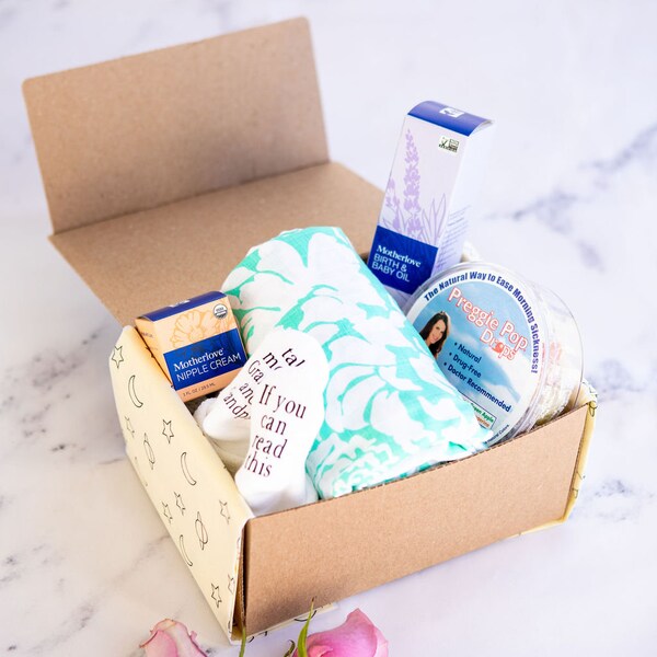 Expectant Mom Gift 60+ Gift Ideas for 2024