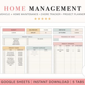 Puede incluir: Planificador digital de gesti&oacute;n del hogar con secciones para presupuesto, objetivos del proyecto y tareas. El planificador incluye el texto "HOME MANAGEMENT" y "GOOGLE SHEETS | INSTANT DOWNLOAD | 5 TABS". La combinaci&oacute;n de colores es rosa suave, beige y verde.