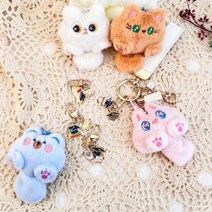 Cute Fluffy cat Keychains,Customizable name keychain,2025 Class Keychain,Cartoon Plushie Backpack Accessories,Colloege Graduation Gift.