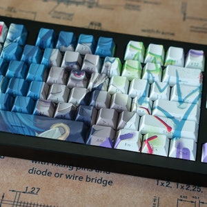 Letras impressas laterais/superiores de teclas transparentes personalizadas, perfil cereja personalizado, teclas PBT brilhantes com dupla camada para teclado mecânico