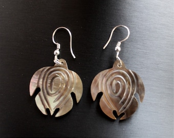 SHELL TURTLE EARRINGS