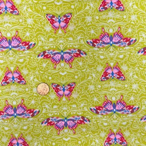 ルビースターソサエティ - サラ・ワッツ。綿100%。1/2ヤード単位で販売。グローガーデン。