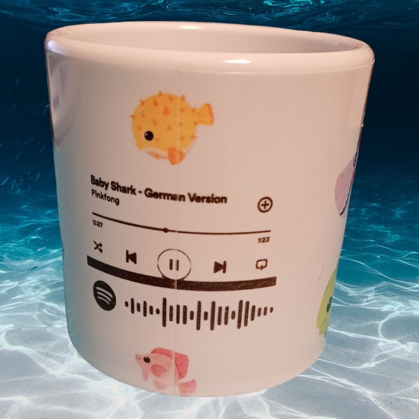 Kindertasse aus Kunstoff mit Spotify Code zum abscannen