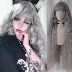 Grijze lange krullende pruiken met pony, verkleedpruik, Alice Princess-pruik, speelpruik, Halloween-cosplay heks lolita fee elfenpruiken kostuum