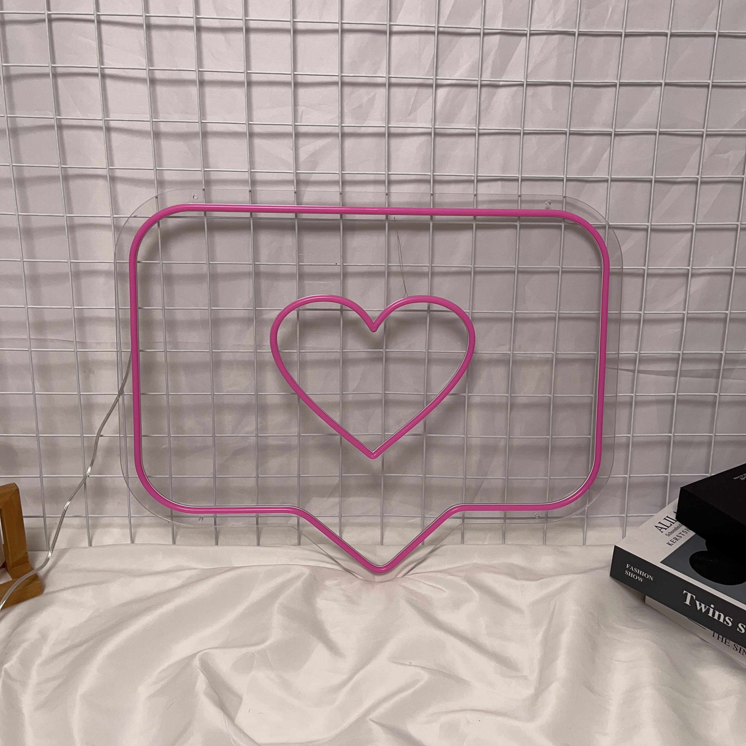 Heart Neon Sign, Love Heart Neon Sign, Love Sign, Minimalist Neon Heart ...