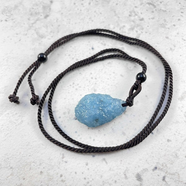 Raw Aquamarine Crystal Pendant Necklace, Nylon Adjustable Cord, Light Blue Crystal, Natural Stone, Natural Aquamarine, Bright Blue Necklace