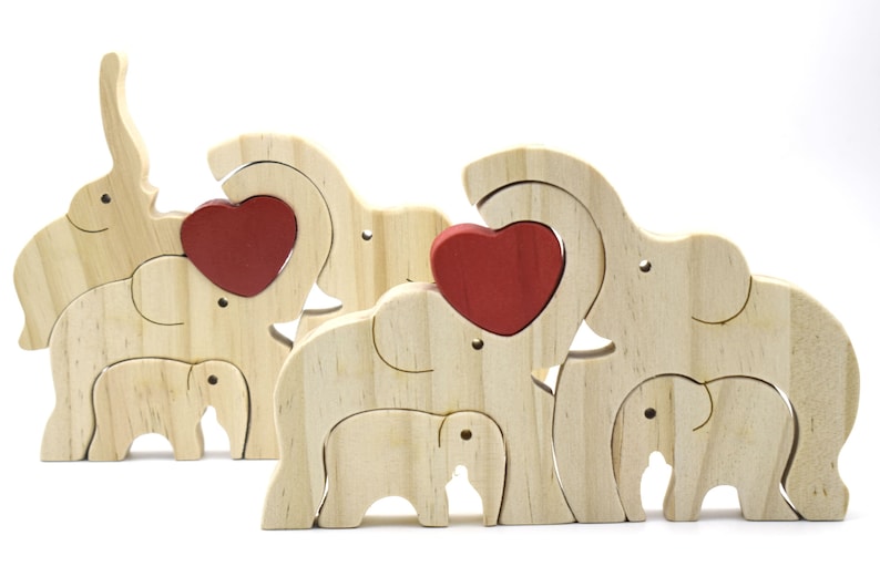 Holzelefantenfamilien-Puzzle, benutzerdefinierte Tierfiguren, Holzelefanten-Schnitzereien, personalisiertes Familiennamen-Puzzle, Muttertagsgeschenk, Kindergeschenk Bild 10