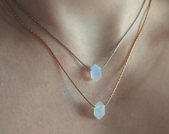 Genuine moonstone necklace in gold or silver | Elegant minimalist moonstone choker necklace | Moonstone pendant | Moonstone necklace