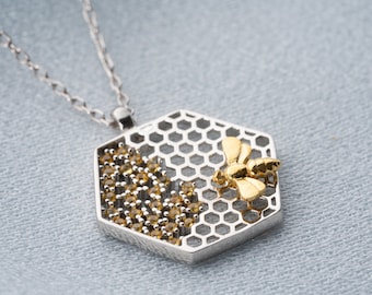 Collier nid d’abeille et abeille délicat, collier d’abeille, charme Haneycomb, charme d’abeille, collier de miel, cadeau pour elle, cadeau pour maman, cadeau de Noël