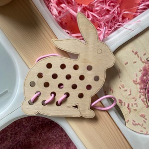 Carte à lacer – lapin