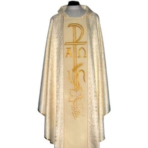 Chasuble With Computer-Embroidered Belt