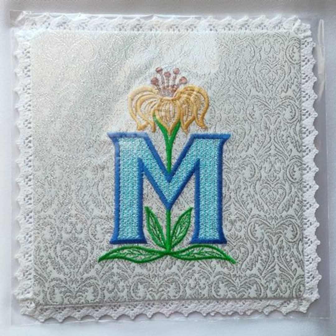 Embroidered Chalice Pall M Marian Pattern (4) - Etsy