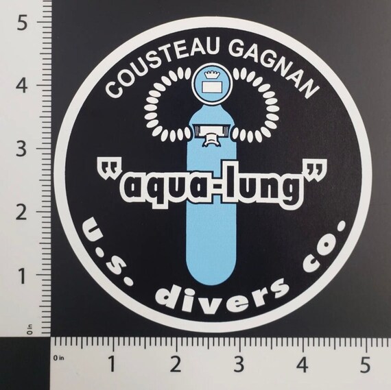 Aqua Diver Dive Text Vinyl Decal - White Scuba Diver Silhouette Car Boat Sticker
