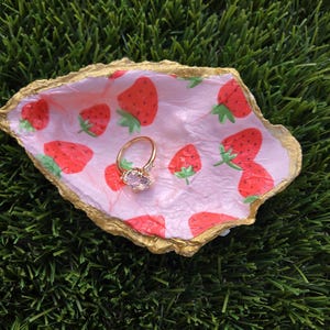 Handmade Decoupage Oyster Shell Dish | Coastal Decor | Jewelry Holder | Trinket Dish | Gifts for her