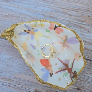 Handmade Decoupage Oyster Shell Dish | Coastal Decor | Jewelry Holder | Trinket Dish | Gifts For Her | Floral