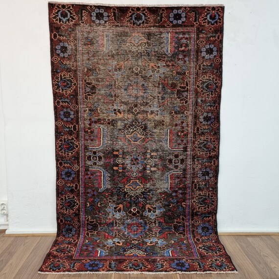 3.9 ft in clearance cm