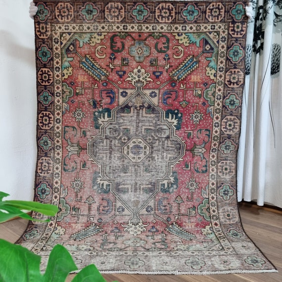 35×109 \"Pretty women”ViNTAGE TURKiSH RUG 7' x 10' - Vintage Turkish Area Rug, Blue - Ofelia | Kuden Rugs