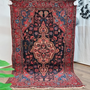 Turkish vintage rug handmade, 6.4 x 4 ft - (195x125 cm) Unique beautiful Turkish vintage carpet- free shipping