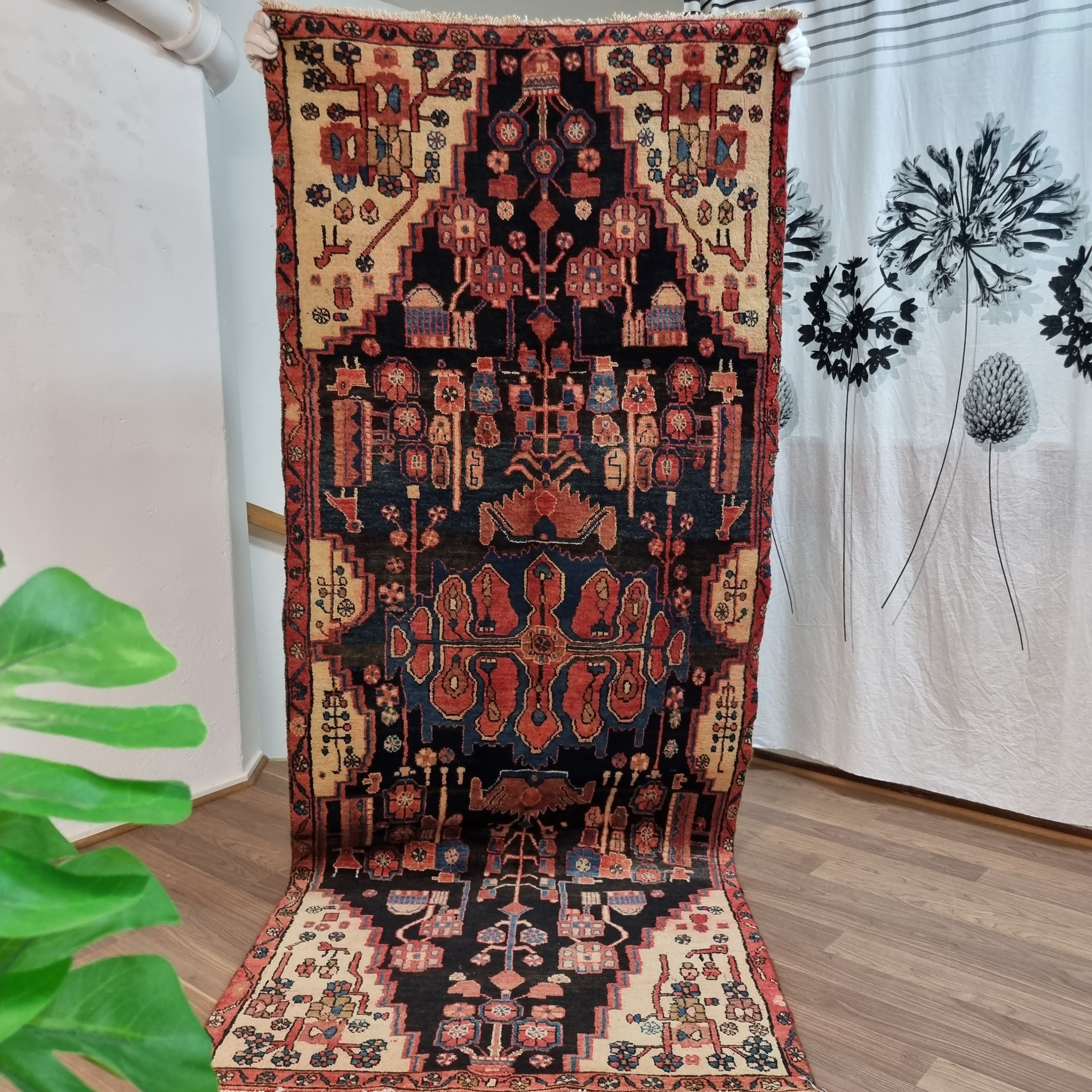 57.5×172”Brightness” TURKiSH ViNTAGE RUG Vintage Turkish Rug, 3.3 x 5.7 ft, 100 x 172 cm | Karavanrug