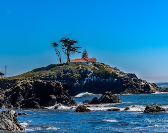 Battery Point Lighthouse, Crescent City Califonia Photograph, Lighthouse Photo Wall Art, California Coastal Wall Art, Pacific Ocean Décor