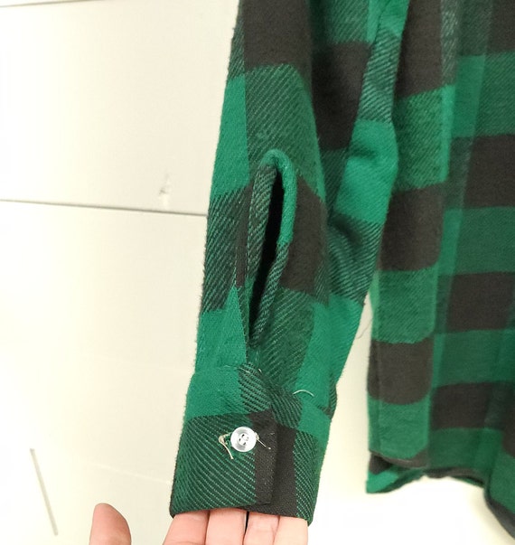 Green buffalo plaid Klondike flannel shirt. Size … - image 5