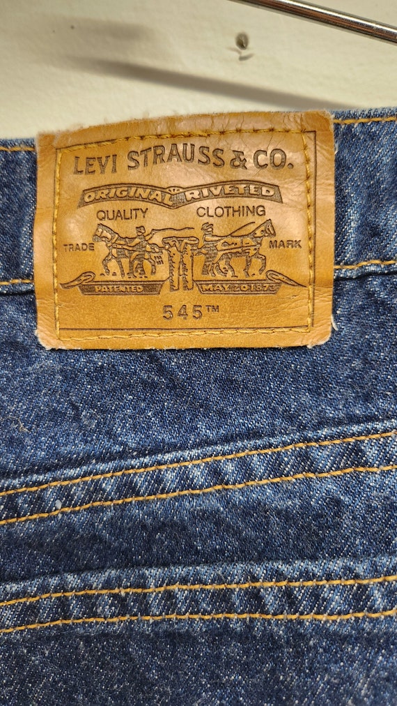 Levi's 545 Signature loose fit size 44/32. Look br