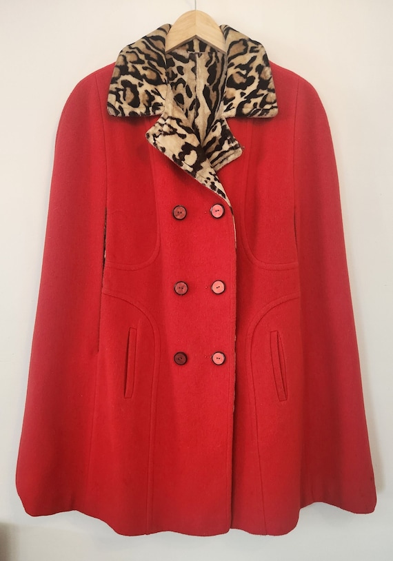 Mindblowing Reversible Red/Leopard 70s cape Womens