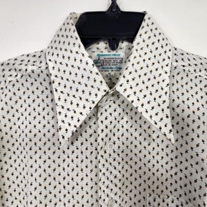 Vintage 70s KMart Permanent Press Big Collar Tiny Flowers Button-up Shirt.