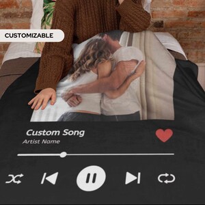 Personalized Music Player Blanket, Custom Photo Couple Valentine&#39;s Day Gift for Girlfriend Boyfriend, Husband Wife Anniversary Present 0114C