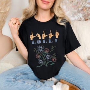 Custom Name Floral Sign Language T-Shirt for Interpreter, Unisex Tee,  Trendy ASL Shirt, Deaf Education Gift, Sign Language Teacher Present