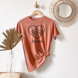 Comfort Colors Desert Home Shirt, Arizona Shirt, Desert Lover Shirt, Desert Vibes Shirt, Kaktus Shirt, Outdoorshirt, Hike the Desert